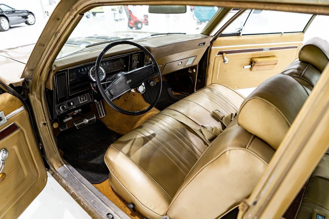 Chevrolet Nova *PRIX EN USD* unrestored true survivor Matching# L78 396/375hp 1970 Or Montréal - photo #10
