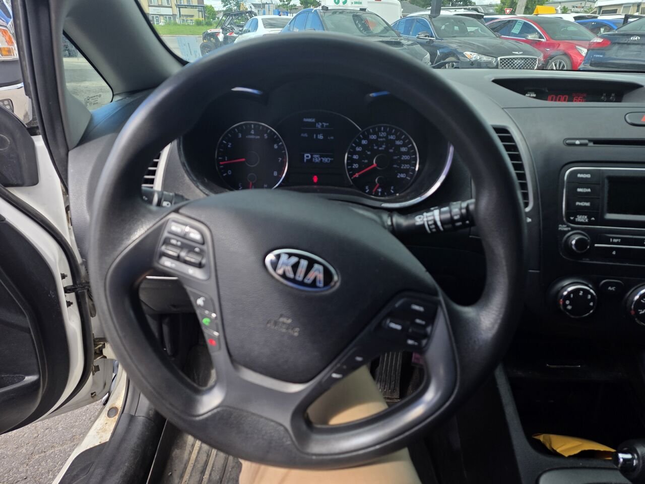 2015 Kia 5 portes Forte White  - photo #10