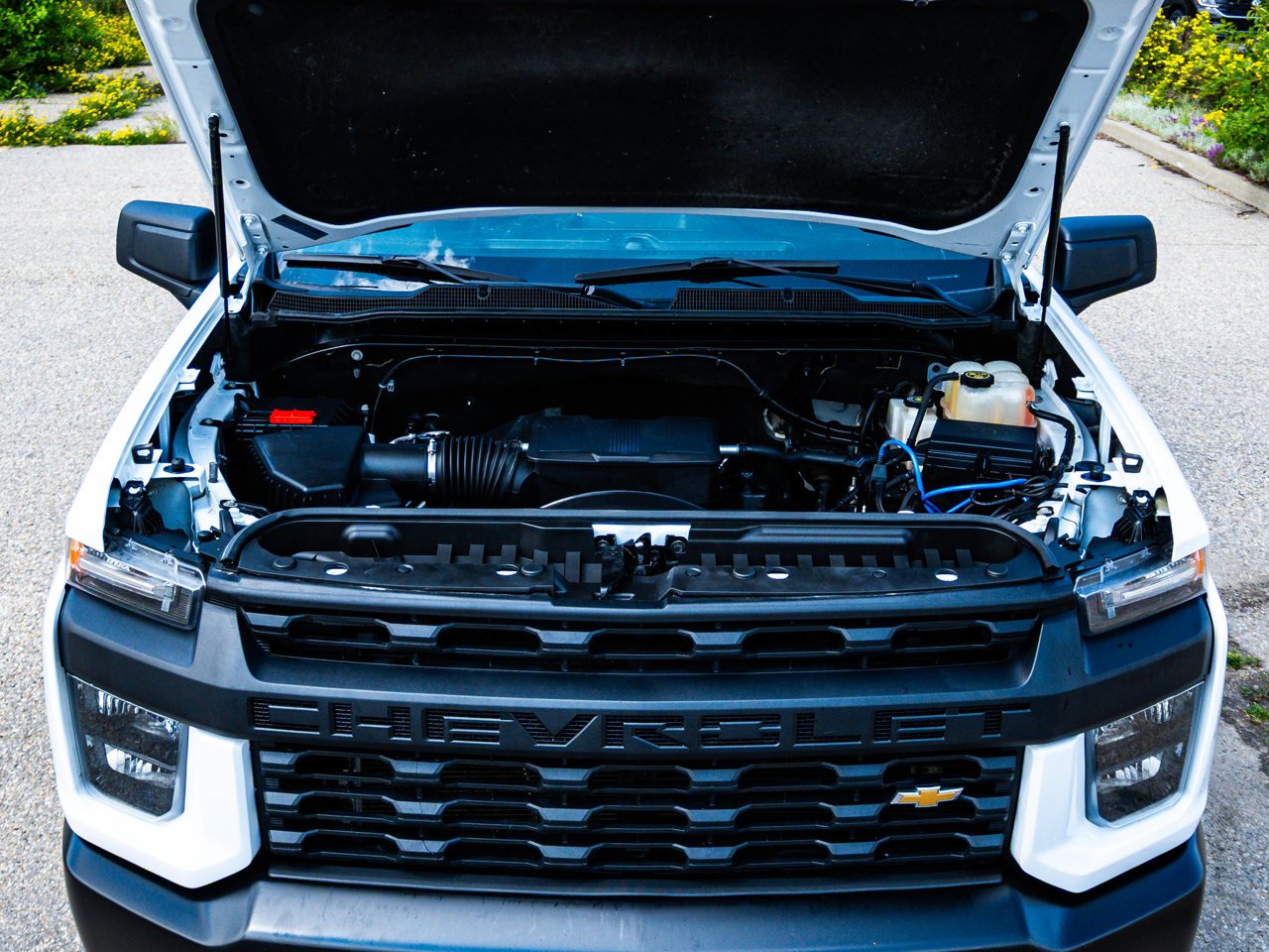 2022 Chevrolet Silverado 2500HD 4WD Crew Cab 159 Work Truck White Sherwood Park - photo #8