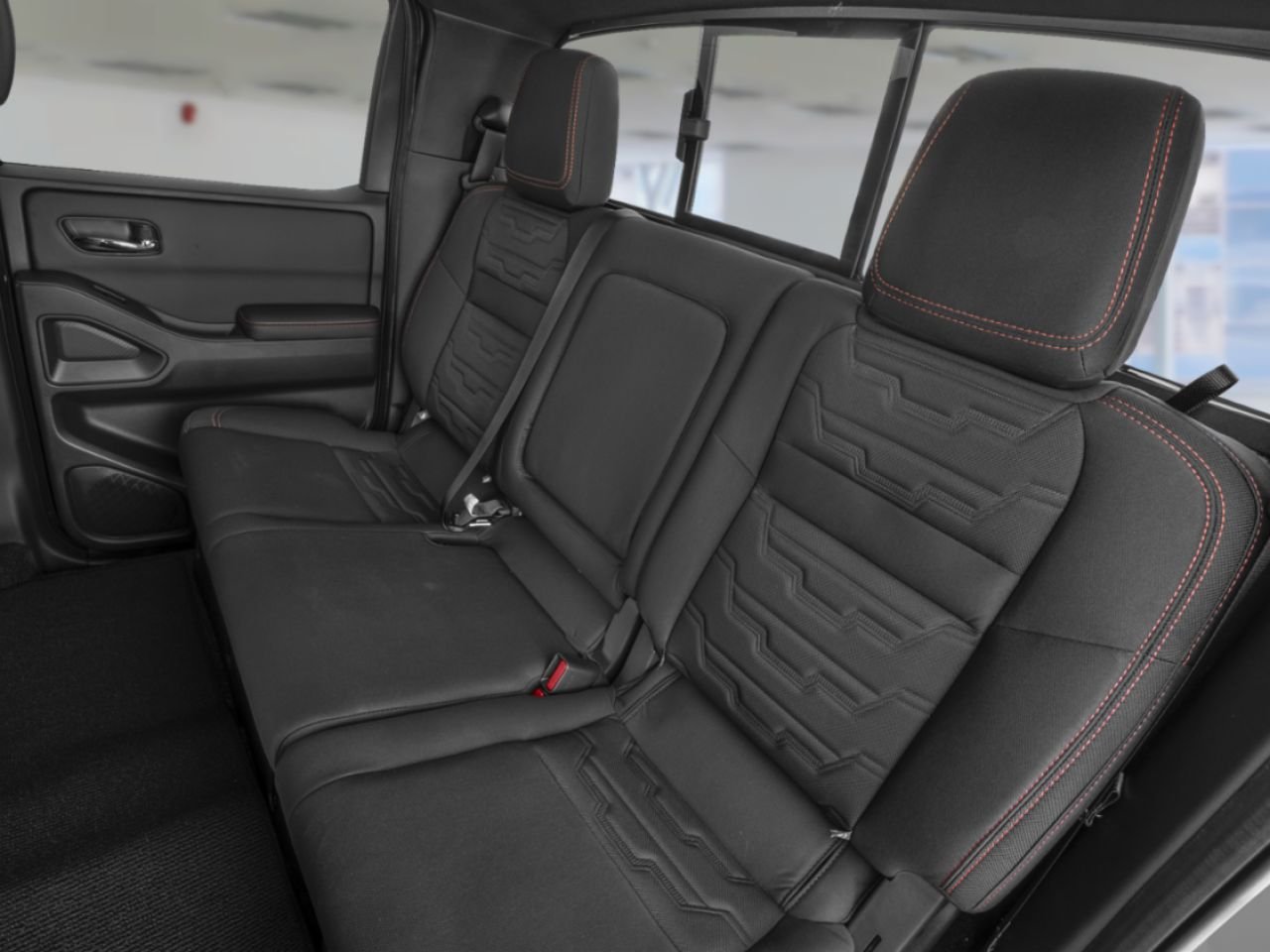 NISSAN Frontier FRONTIER CREW CAB PRO-4X LUXE SWB 2026 Blanc glacier Châteauguay - photo #5
