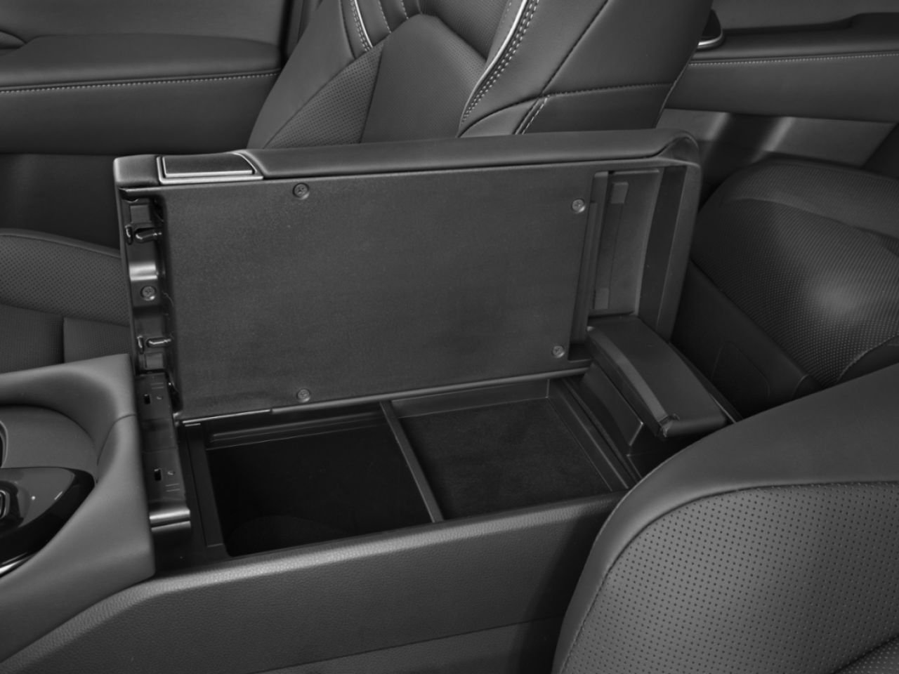 2026 Toyota Crown 2600666 | Platinum Oxygen White Edmonton - photo #7