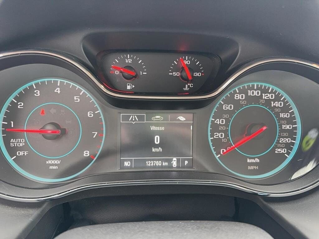 2018 Chevrolet Cruze VIN 1G1BE5SMXJ7122938 Grey Chicoutimi - photo #12