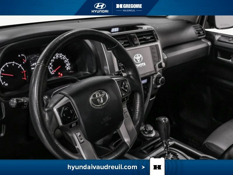 2020 Toyota 4Runner Grey Saint-Eustache - photo #13