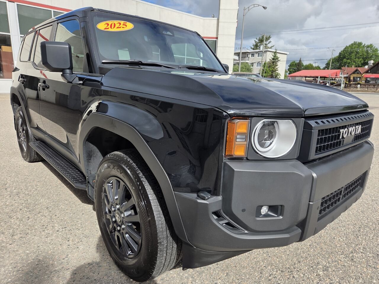 2025 Toyota LAND CRUISER Black Mont-Laurier - photo #2