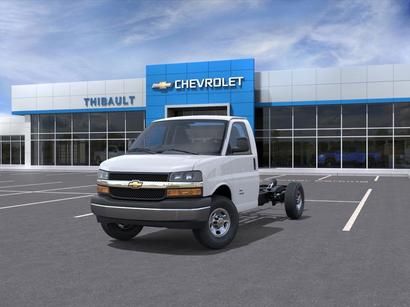 2026 CHEVROLET Express Commercial Cutaway 3500 fourgonnette 159 po SUMMIT WHITE Sherbrooke - photo #7
