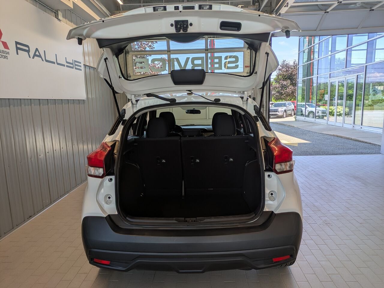 2018 Nissan Kicks White Gatineau - photo #3