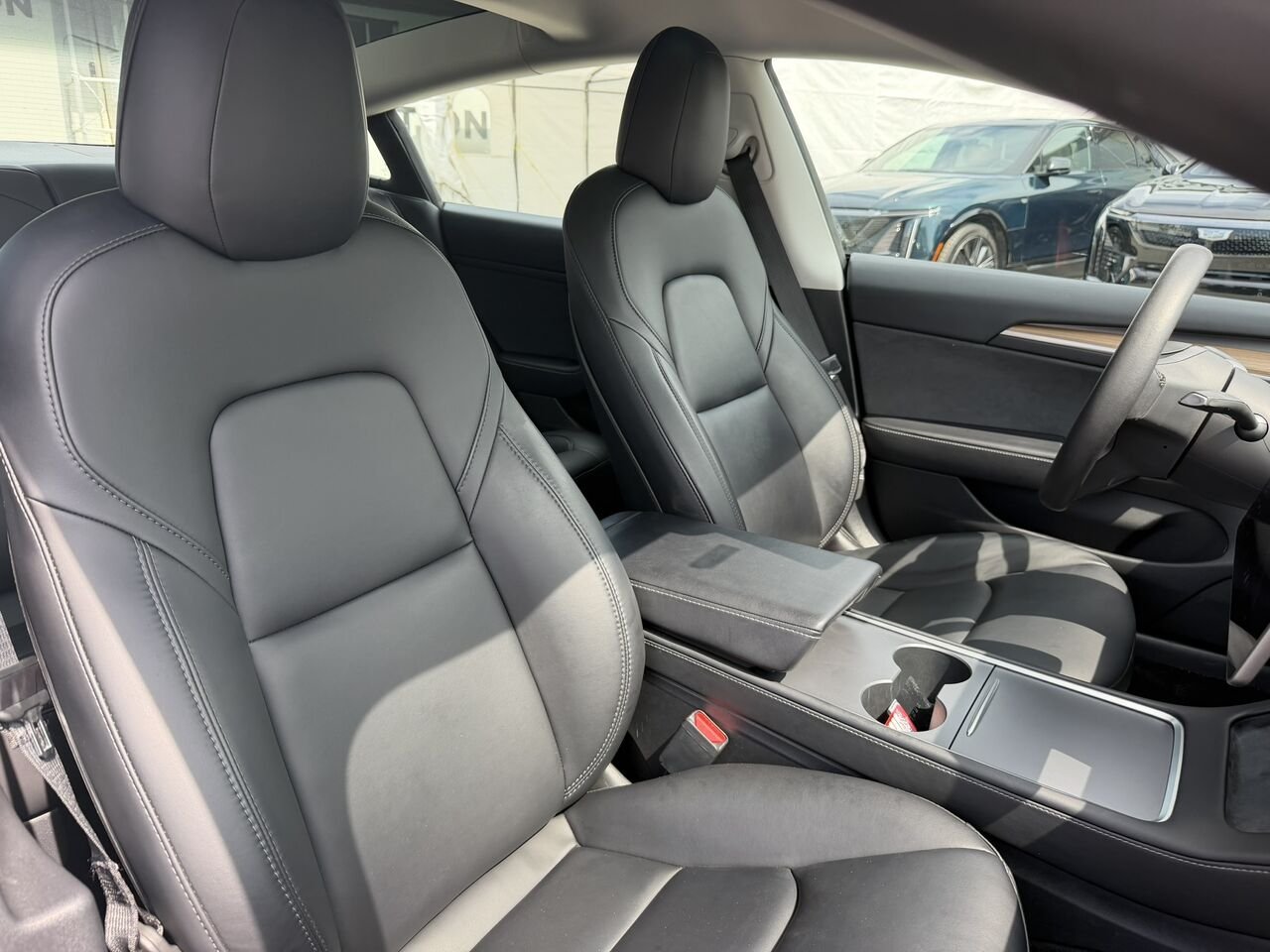 2021 Tesla Model 3 STANDARD RANGE PLUS Black Laval - photo #18