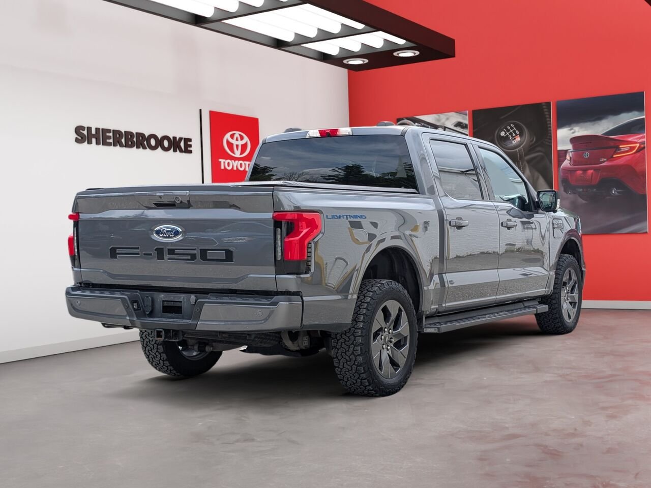 2023 Ford F-150 Lightning 1FTVW1EL4PWG24954 Black Sherbrooke - photo #2