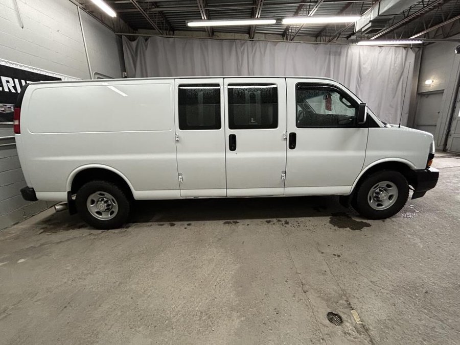 CHEVROLET FOURGONNETTE UTILITAIRE LONGUE EXPRESS 2018 2018 Blanc