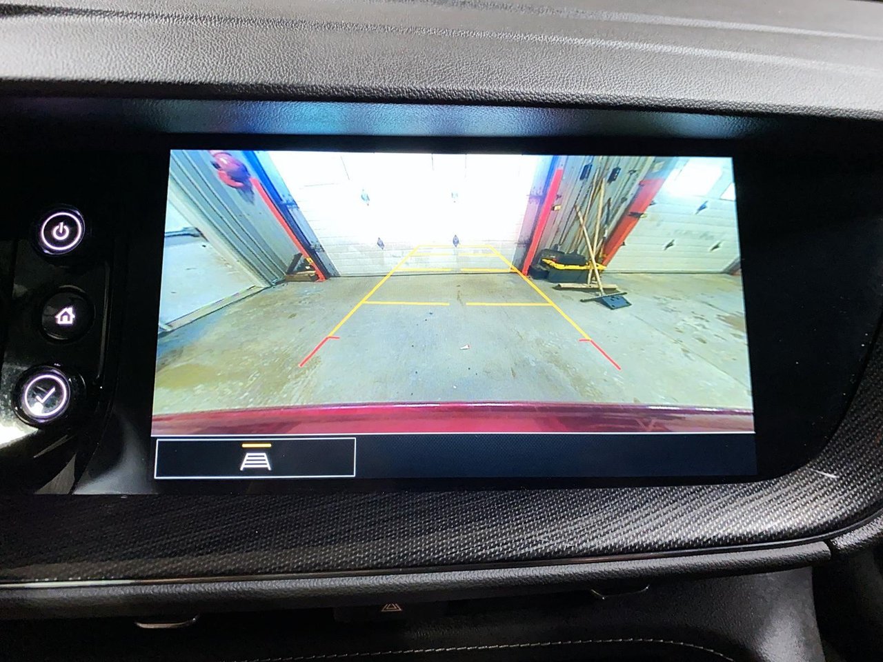 2023 Buick Envision VIN LRBFZMR46PD016377 Red Baie-Comeau - photo #14