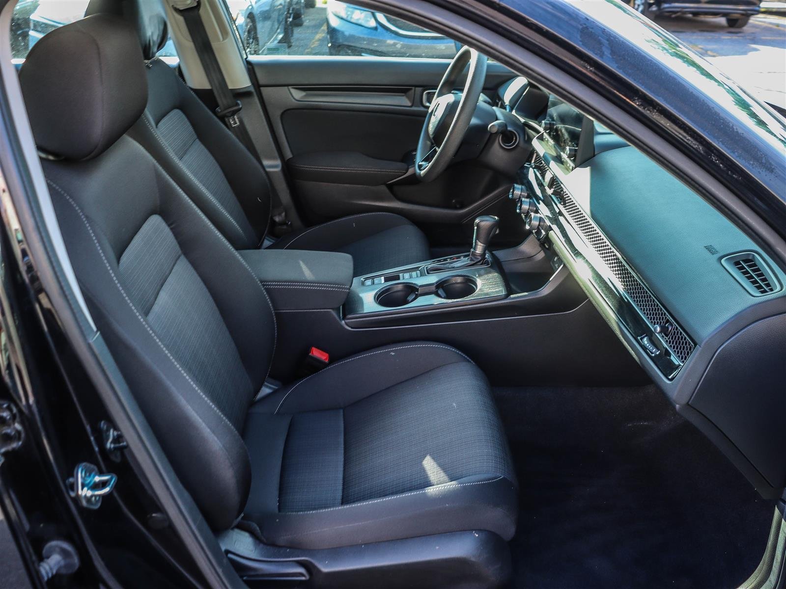 Honda Civic Berline LX-B 2024 Black Ottawa & Gatineau - photo #13
