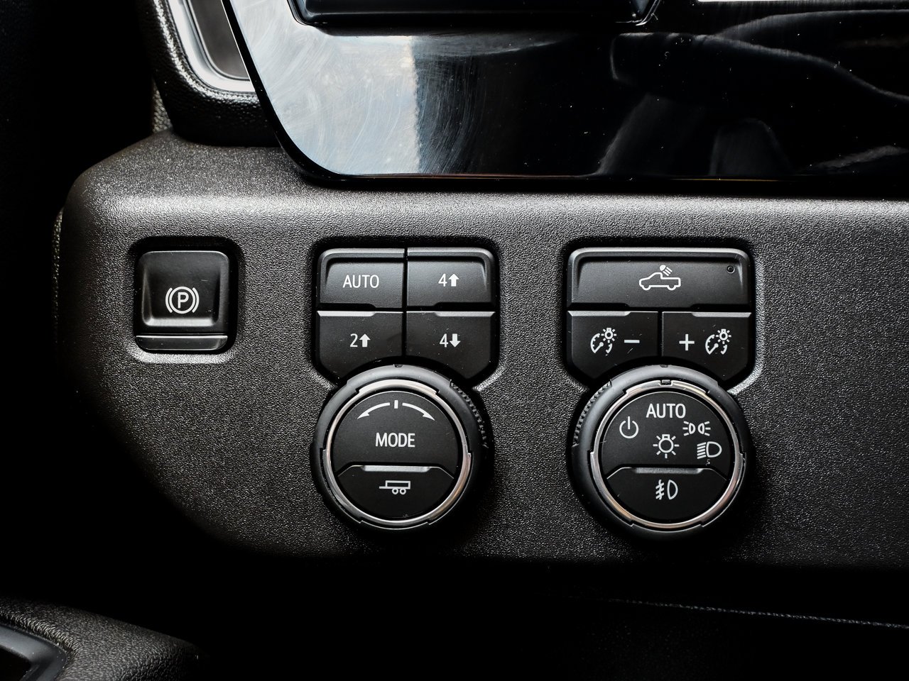 2026 Chevrolet Silverado 1500 4WD Crew Cab 147 LT Trail Boss Grey Sherwood Park - photo #18