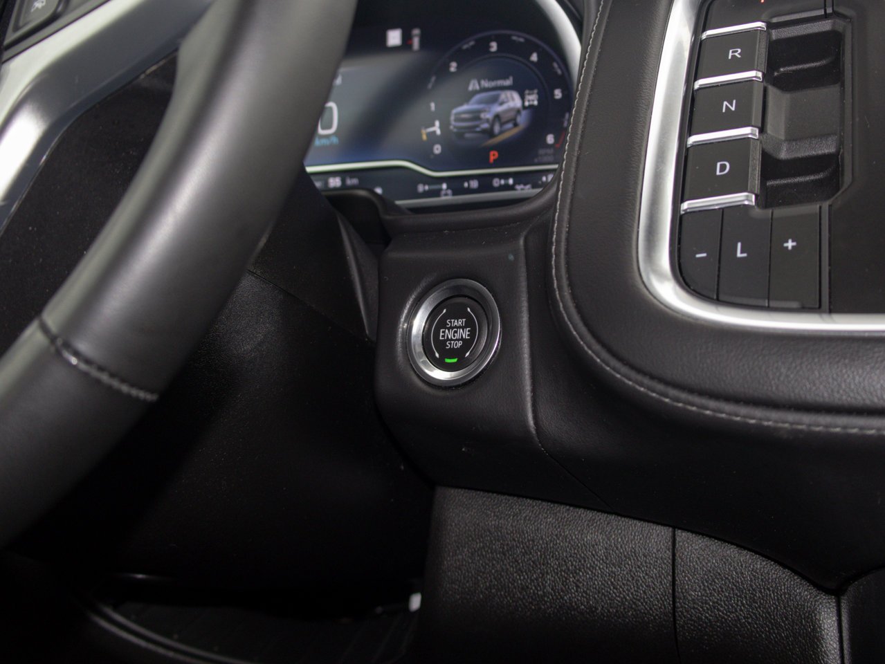 2023 Chevrolet Tahoe 4WD 4dr LT Grey Sherwood Park - photo #27