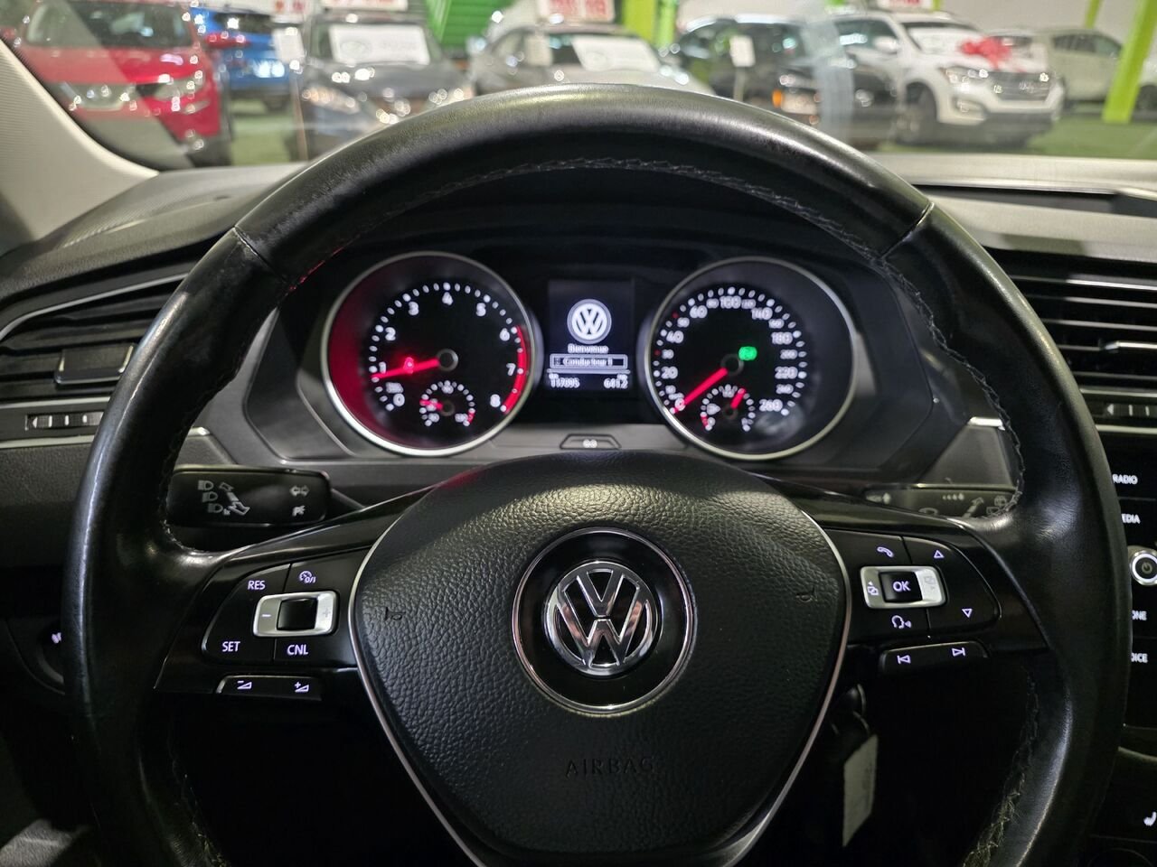Volkswagen Tiguan 2018 Gris Longueuil, - photo #16