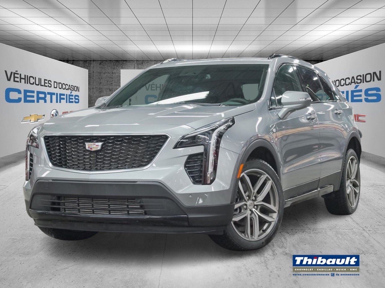 Cadillac XT4 SPORT AWD 2023 Argent silver métallisé Saint-Eustache - photo #0