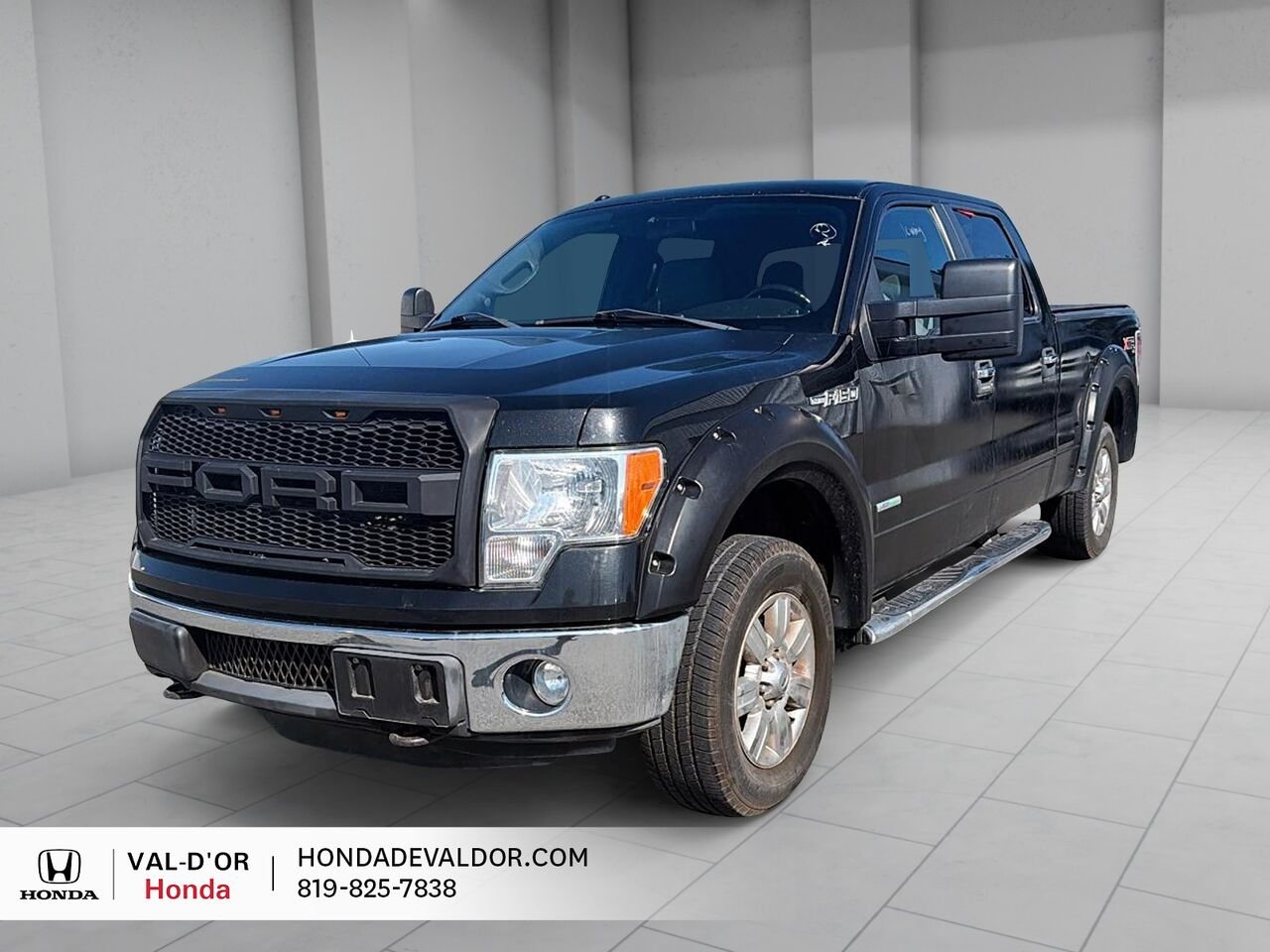 Ford F-150 XLT SuperCrew Cab 4RM 145 po 2012 Noir Val-d'Or - photo #0