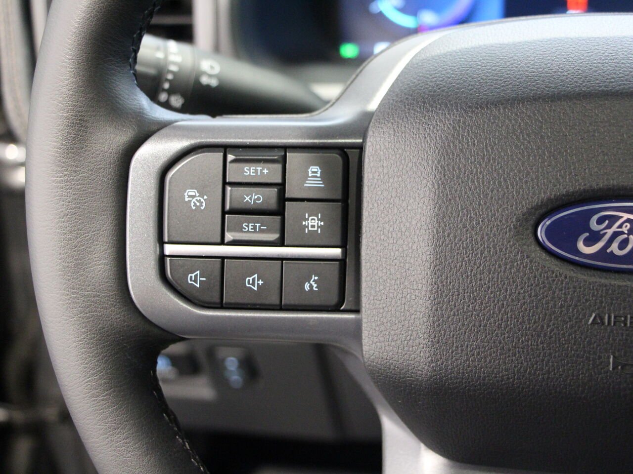 Ford F-150 Lightning LARIAT F150 LIGHTNING LARIAT 2025 Gris Châteauguay - photo #12