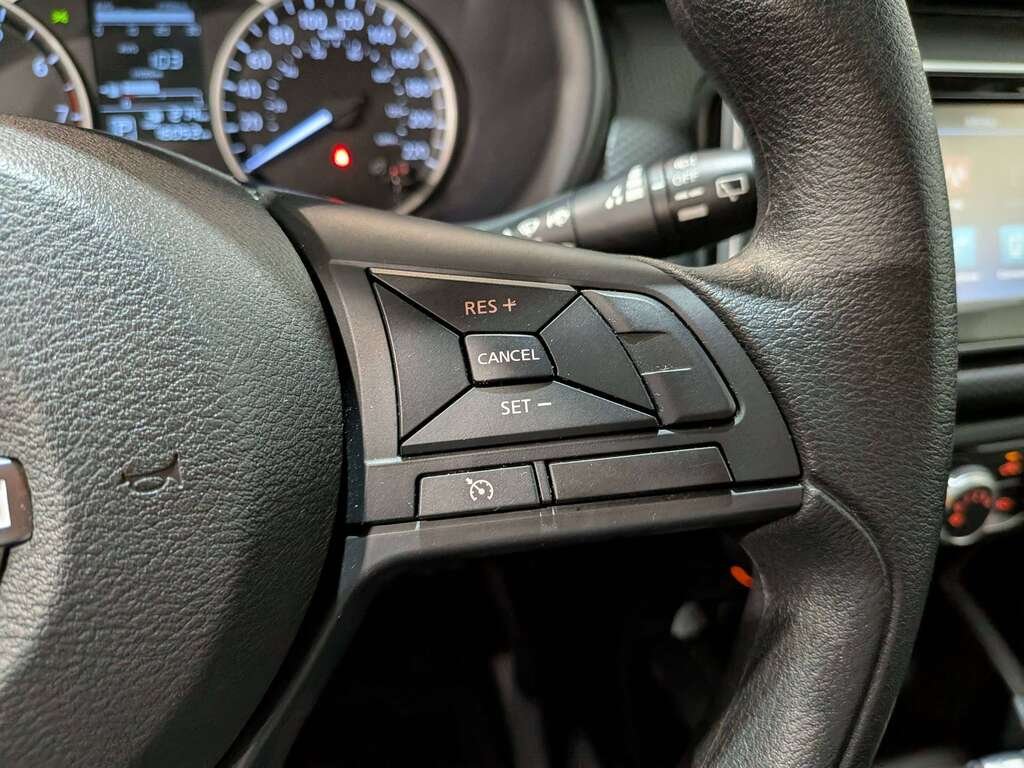Nissan Kicks 2024 Noir Val-David - photo #16