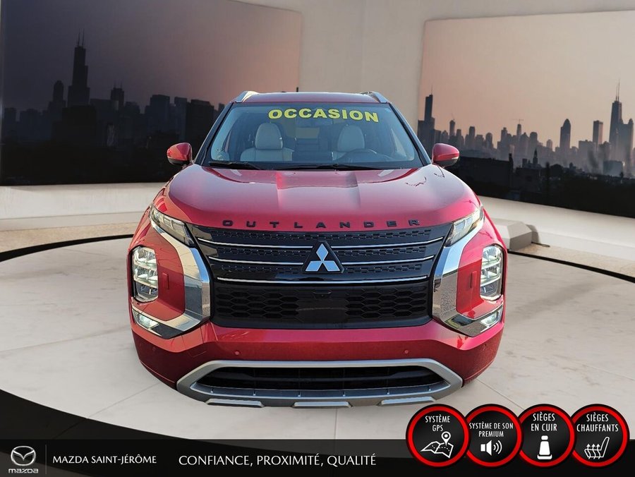 Mitsubishi Outlander GT Premium HYBRIDE RECHARGEABLE | 7 PASSAGERS | TOIT PANO | CUIR | AWD 2024 Rouge