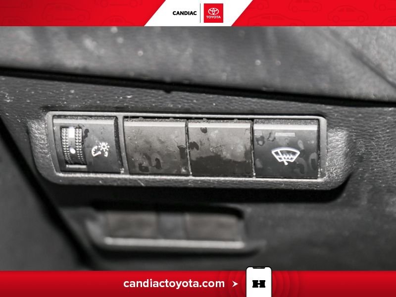 2022 Toyota Corolla Red Saint-Eustache - photo #18