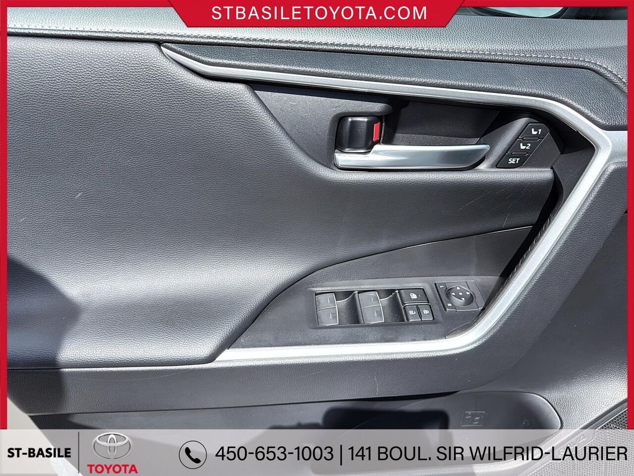 2023 Toyota RAV4 Hybrid Wind Chill Pearl Saint-Basile-le-Grand - photo #13