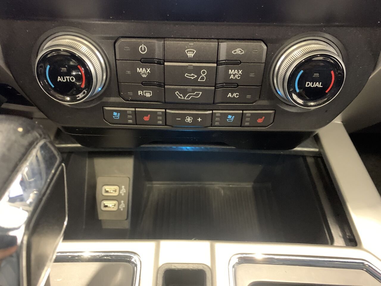 Ford F-150 SUPERCREW LARIAT F150 LARIAT CREW CAB 2019 Noir Châteauguay - photo #35