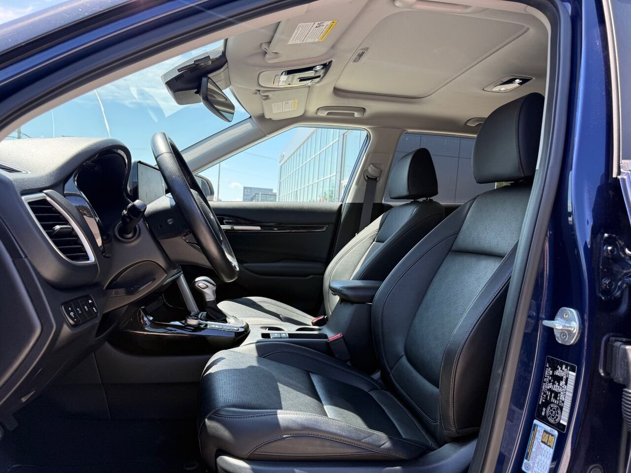 2023 Kia Seltos SX Turbo TI avec intérieur noir Blue Châteauguay - photo #2