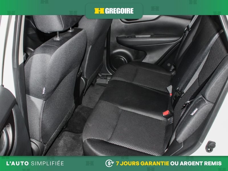 2023 Nissan Qashqai White Laval - photo #13