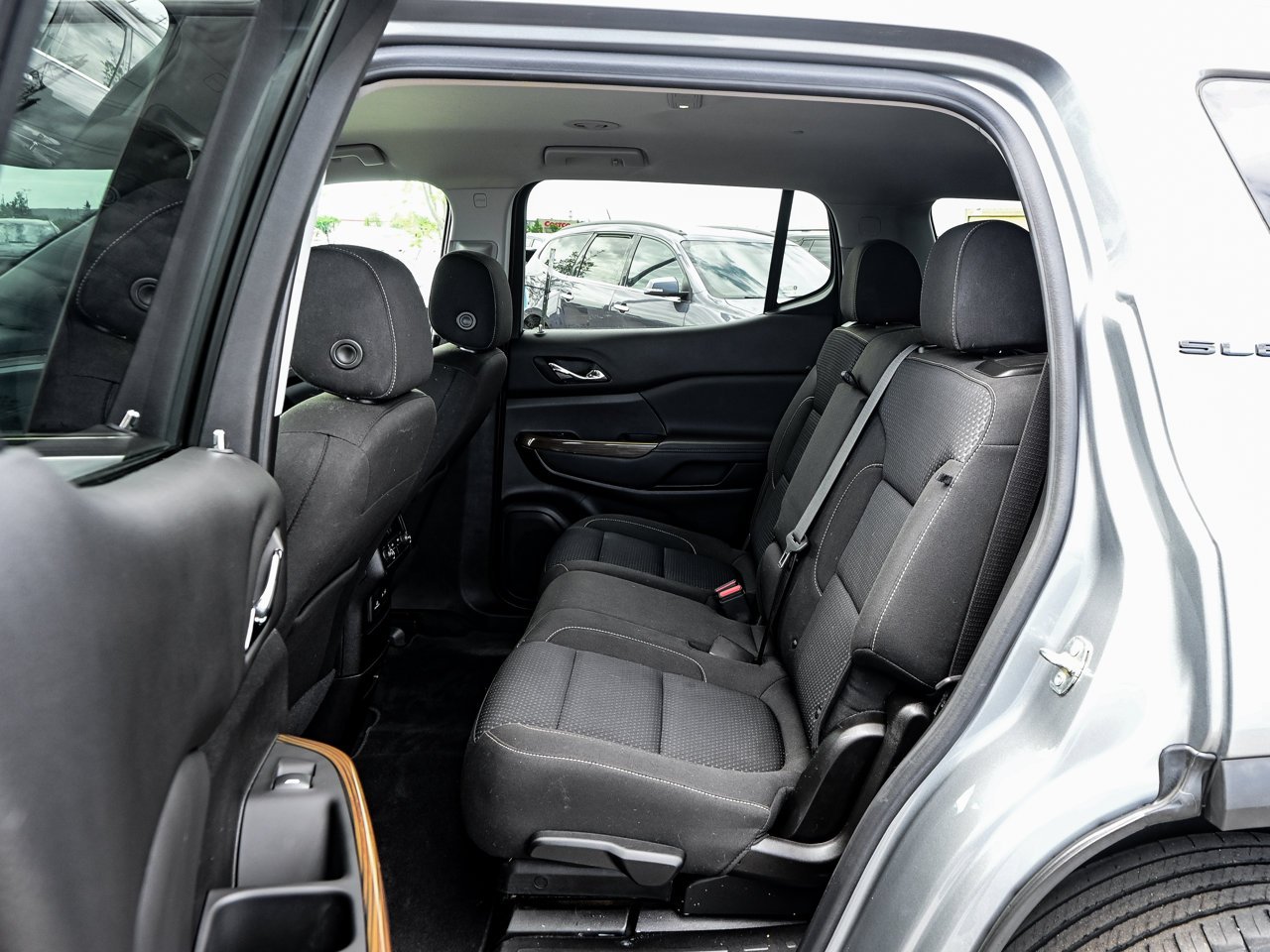 2023 GMC Acadia AWD 4dr SLE Grey Sherwood Park - photo #31