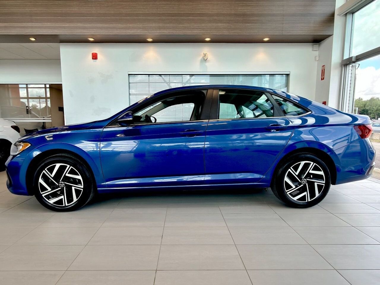 Volkswagen Jetta 2022 Bleu Notre-Dame-des-Prairies - photo #8
