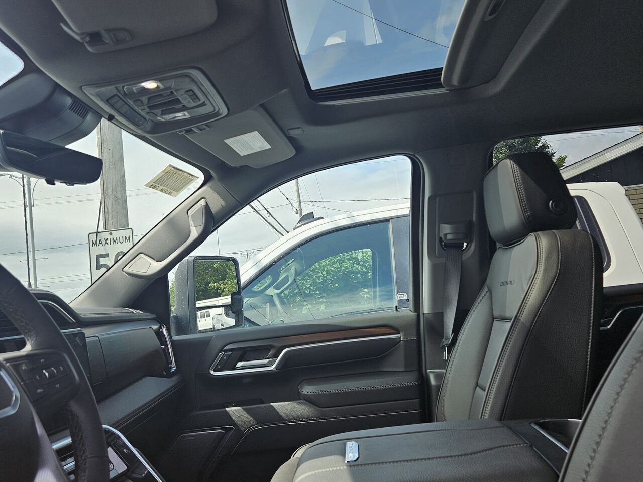 GMC Sierra 2500HD Denali cabine multiplace 4RM 159 po 2026 Blanc glacier 3 couches Thetford Mines - photo #8