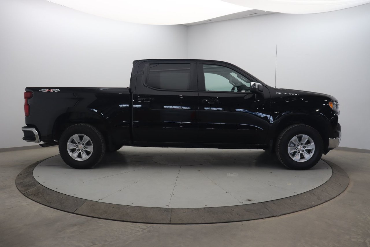 Chevrolet Silverado 1500 NIV 2GCUKDED4S1122348 2025 Noir Baie-Comeau - photo #2