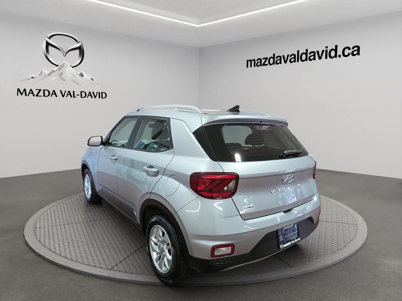 Hyundai Venue Preferred IVT, volant chauffant, commande audio au volant, Apple Carplay 2021 Argent Val-David - photo #17