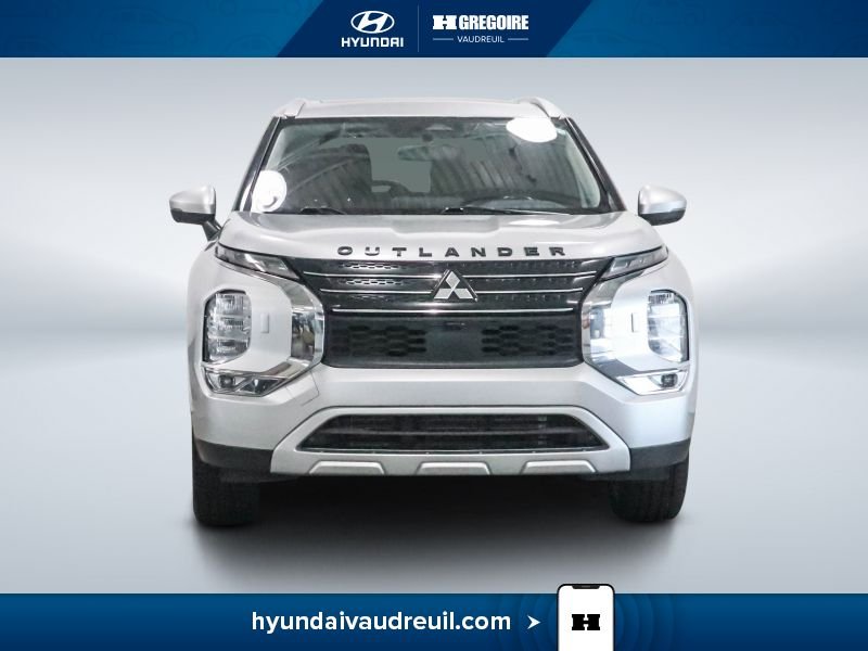 Mitsubishi Outlander 2023 Argent Saint-Eustache - photo #2