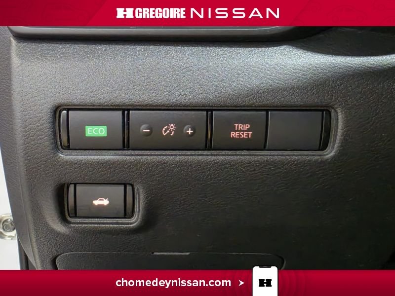2024 Nissan Sentra White Laval - photo #13