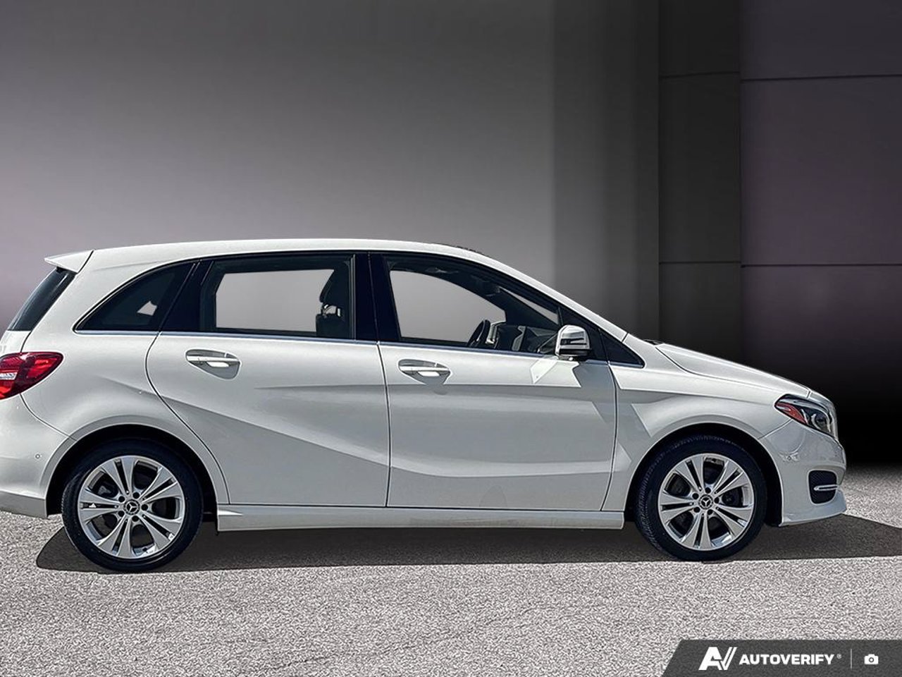 2018 Mercedes-Benz B-Class WDDMH4GB5JJ447885 White Mirabel - photo #5