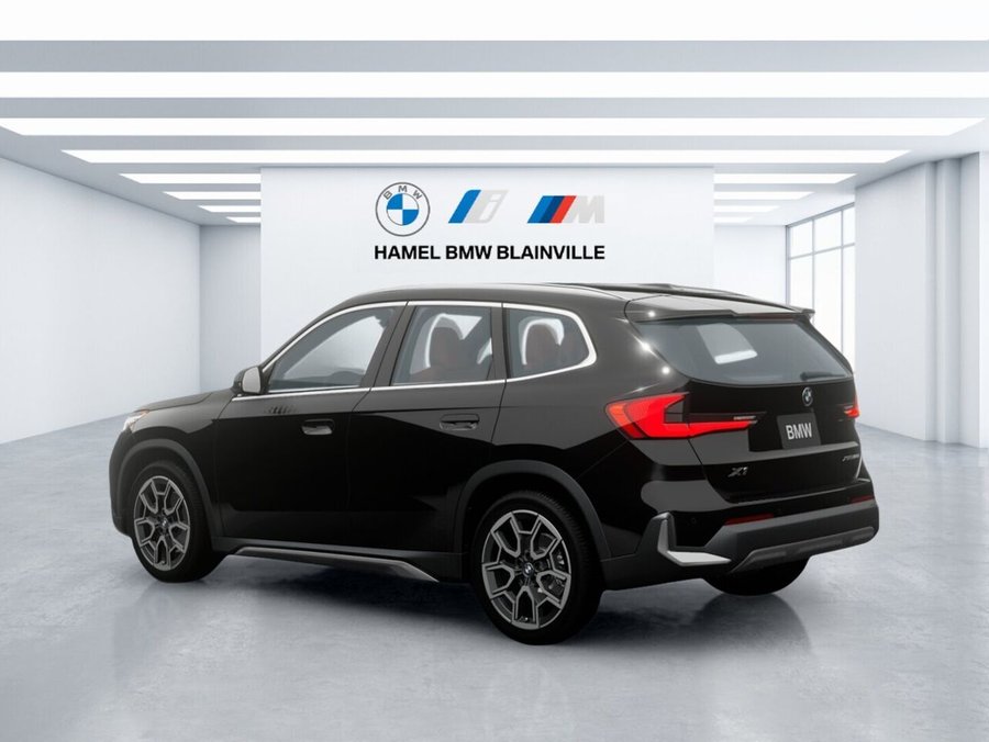BMW X1 2026 2026 Noir saphir métallisé