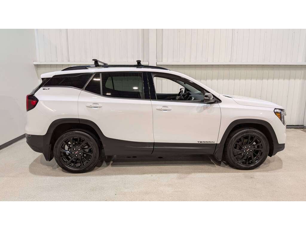 GMC Terrain 2023 Blanc Val-David - photo #7