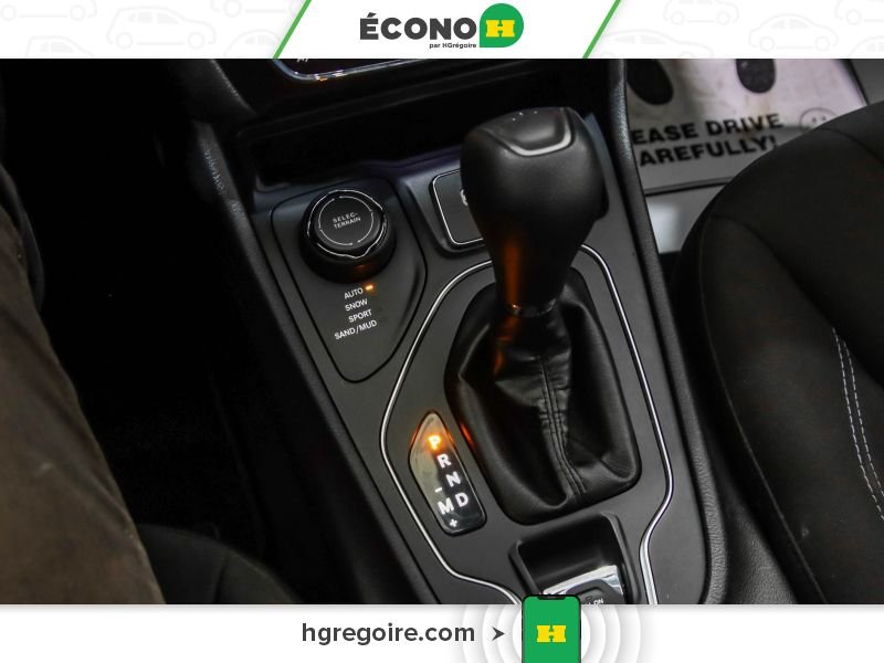 2019 Jeep Cherokee Green Blainville - photo #12