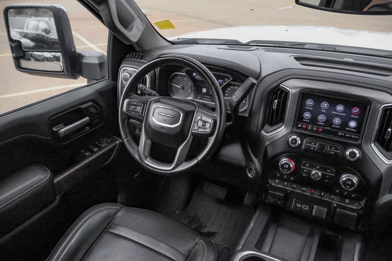 2023 GMC Sierra 2500HD 4WD Crew Cab 159 Denali White Sherwood Park - photo #28