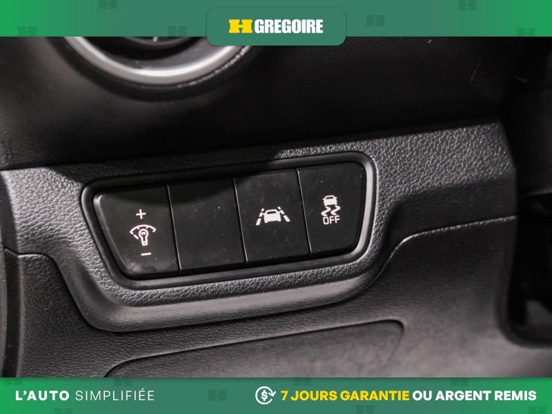 2019 Kia Forte Grey Laval - photo #16