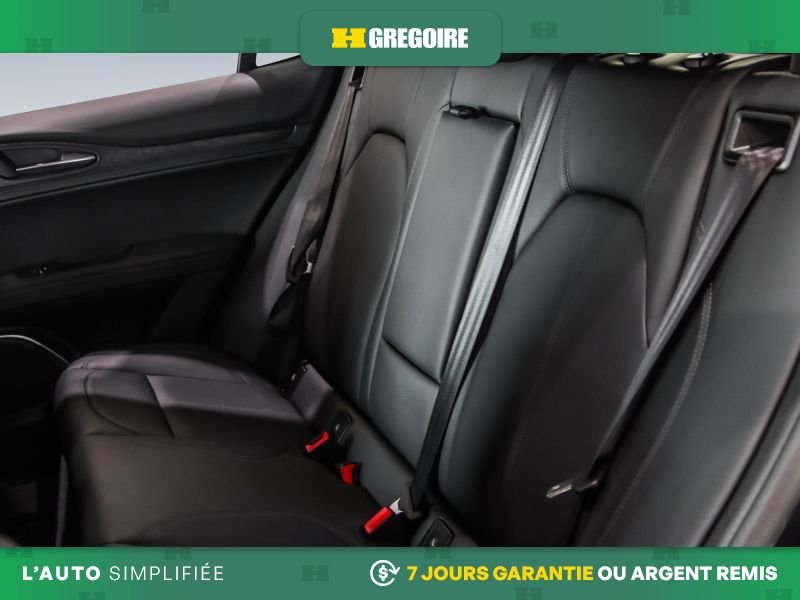 Alfa Romeo Stelvio 2022 Noir Laval - photo #22