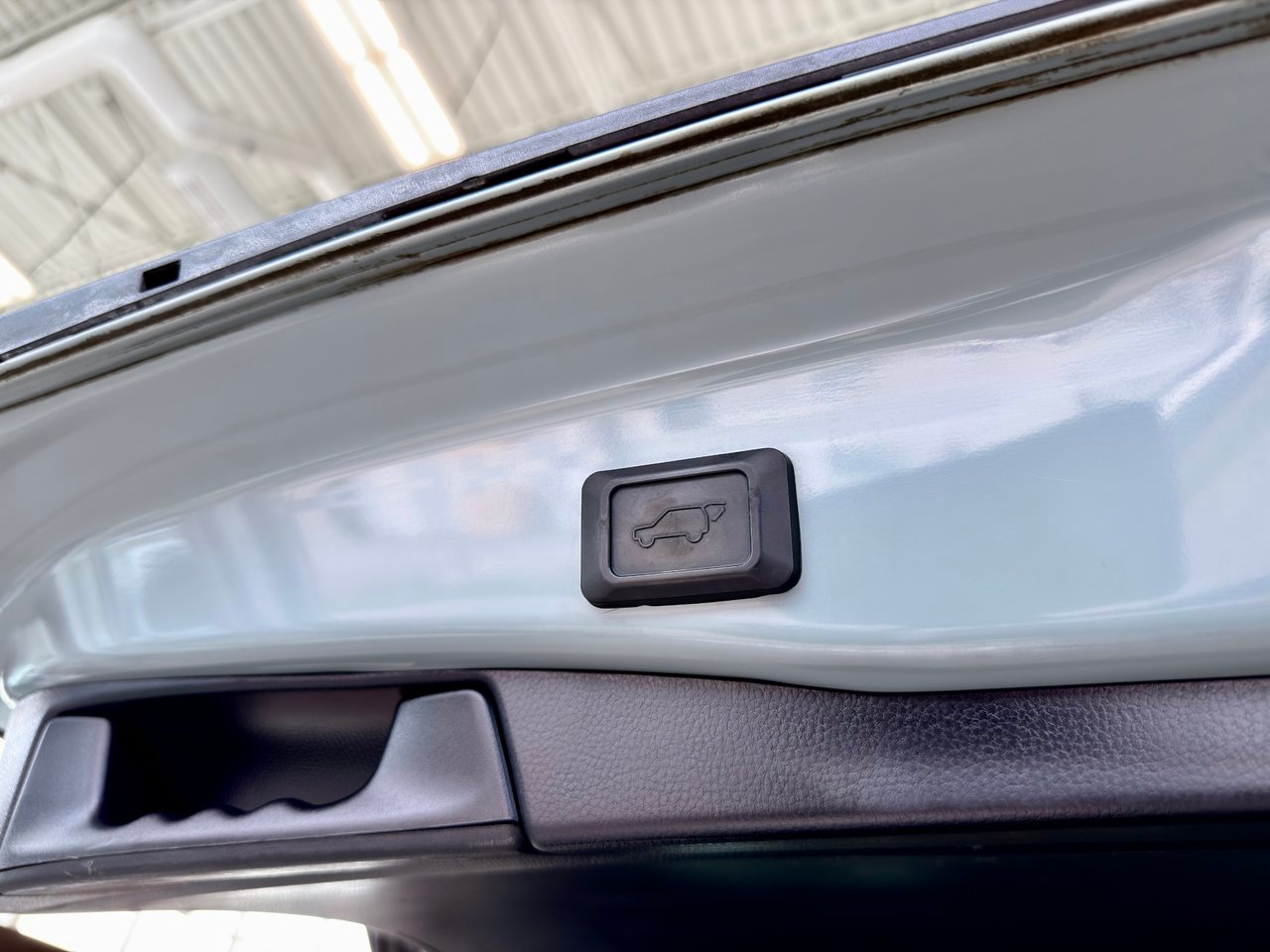 2020 Toyota RAV4 gray Notre-Dame-des-Prairies - photo #15