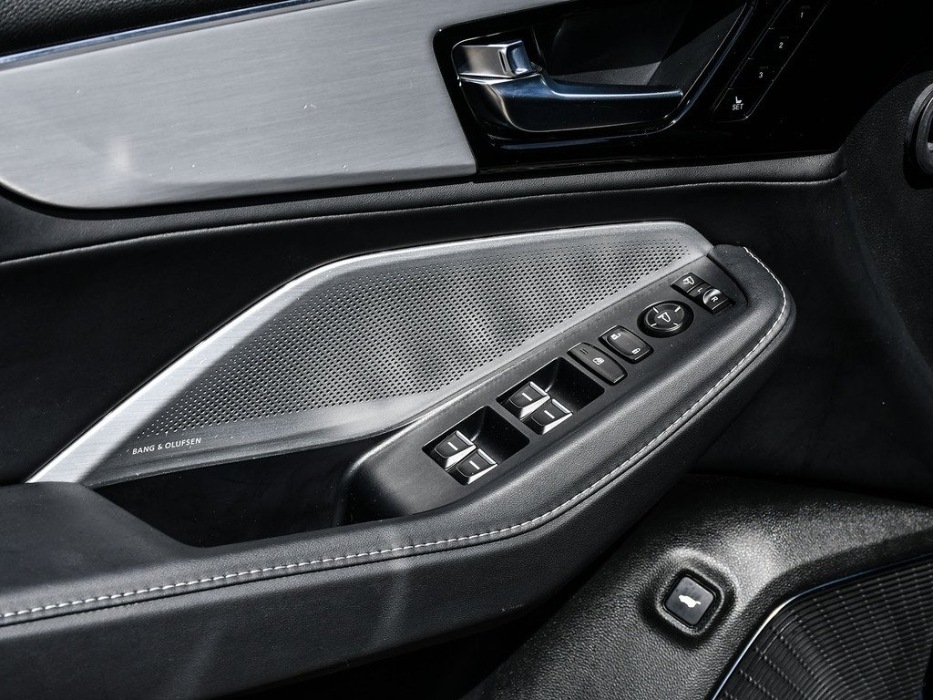 2025 Acura MDX Tech SH-AWD Black Etobicoke - photo #13