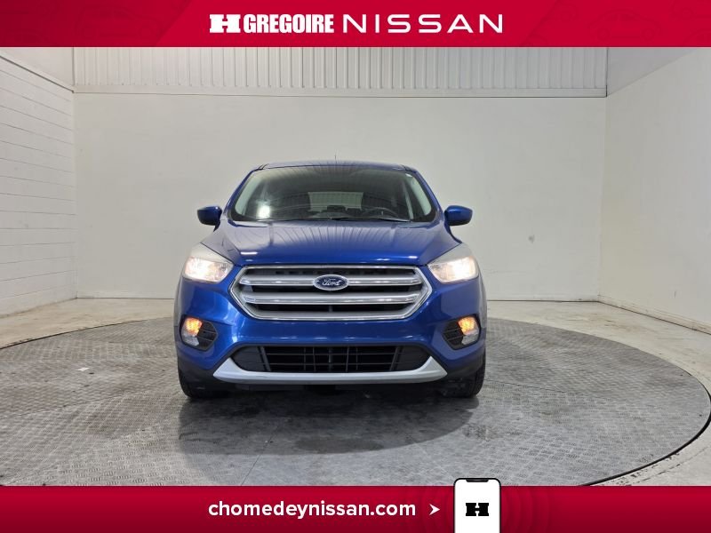 2019 Ford Escape Blue Laval - photo #1