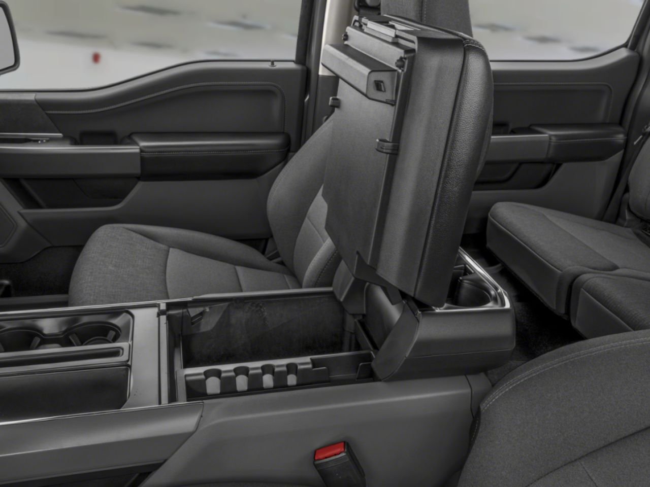 Ford F-150 XLT CABINE SUPERCREW 4RM CAISSE DE 5,5 PI 2025 Noir agate métallisé Châteauguay - photo #7