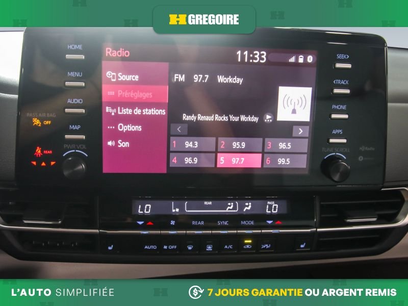 Toyota Sienna 821057 | LE AWD AUTO A/C MAGS CAM RECUL BLUETOOTH 2023 Noir Laval - photo #11