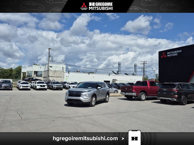 Mitsubishi Outlander 2022 Gris Blainville - photo #4