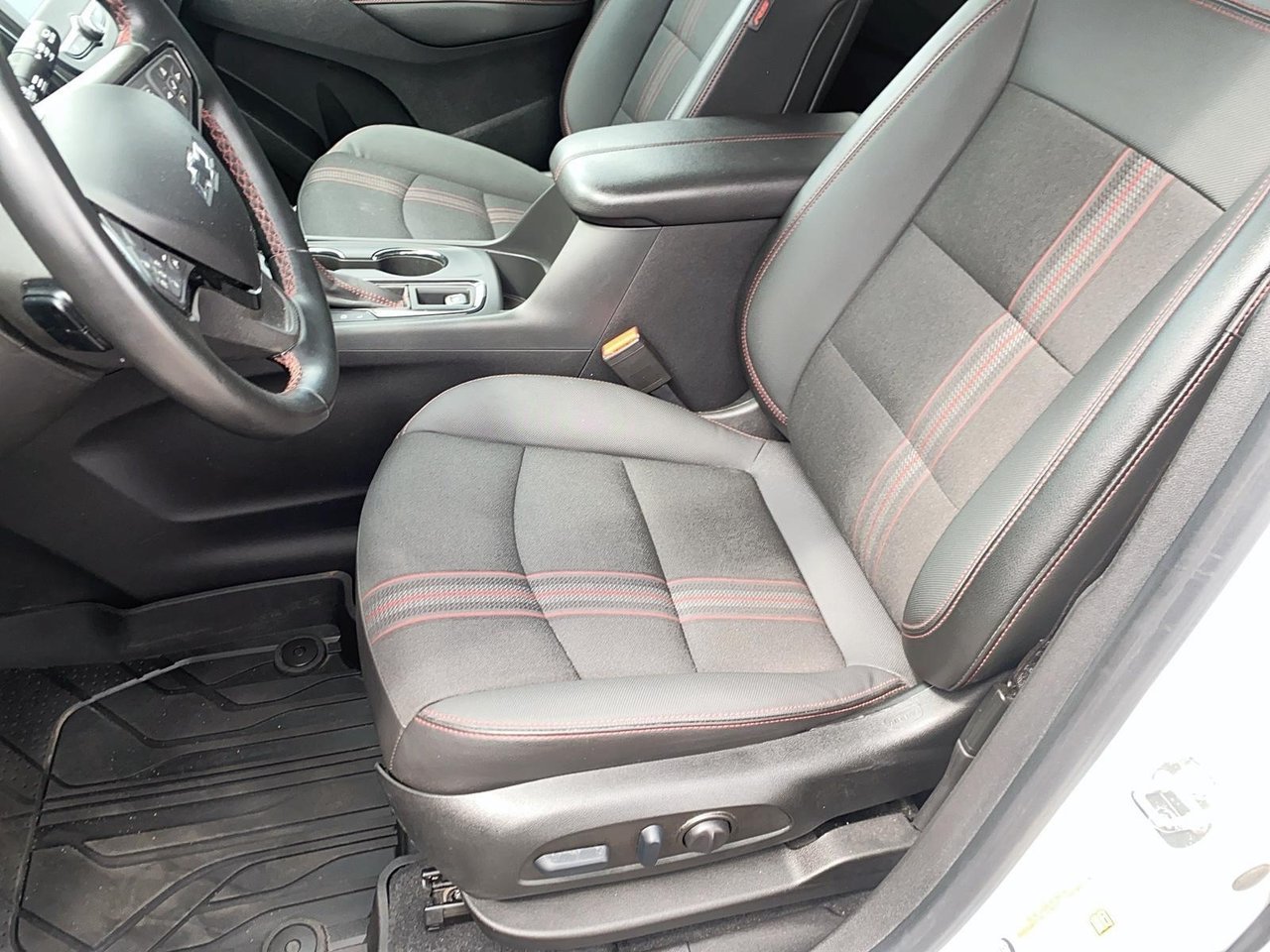 2023 Chevrolet Equinox VIN 3GNAXWEG8PL104961 White Chicoutimi - photo #10