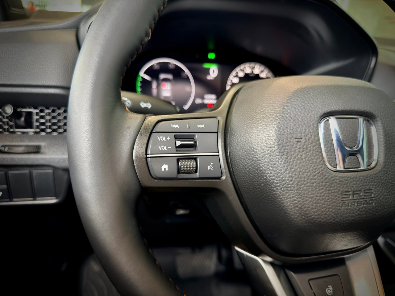 2026 Honda CR-V Hybrid Black Notre-Dame-des-Prairies - photo #23